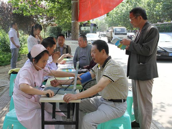 关心帮助残疾人    实现美好中国梦