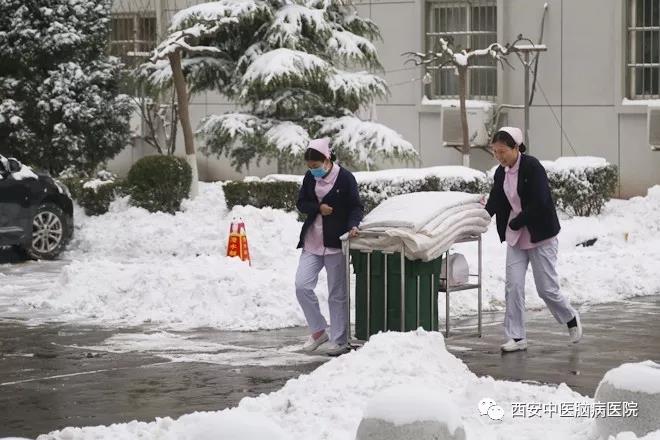 雪中的西安中医脑病医院  这是我见过你最美的样子