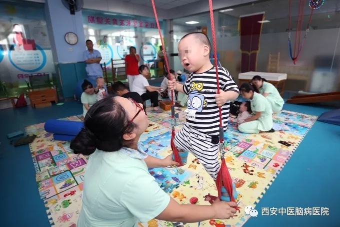 西安中医脑病医院早期干预抢救万千“生命”