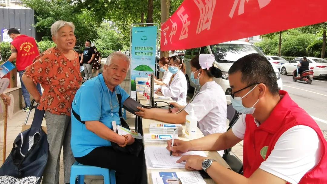 西安中医脑病医院组织开展第五次“全国残疾预防日”系列健康志愿活动